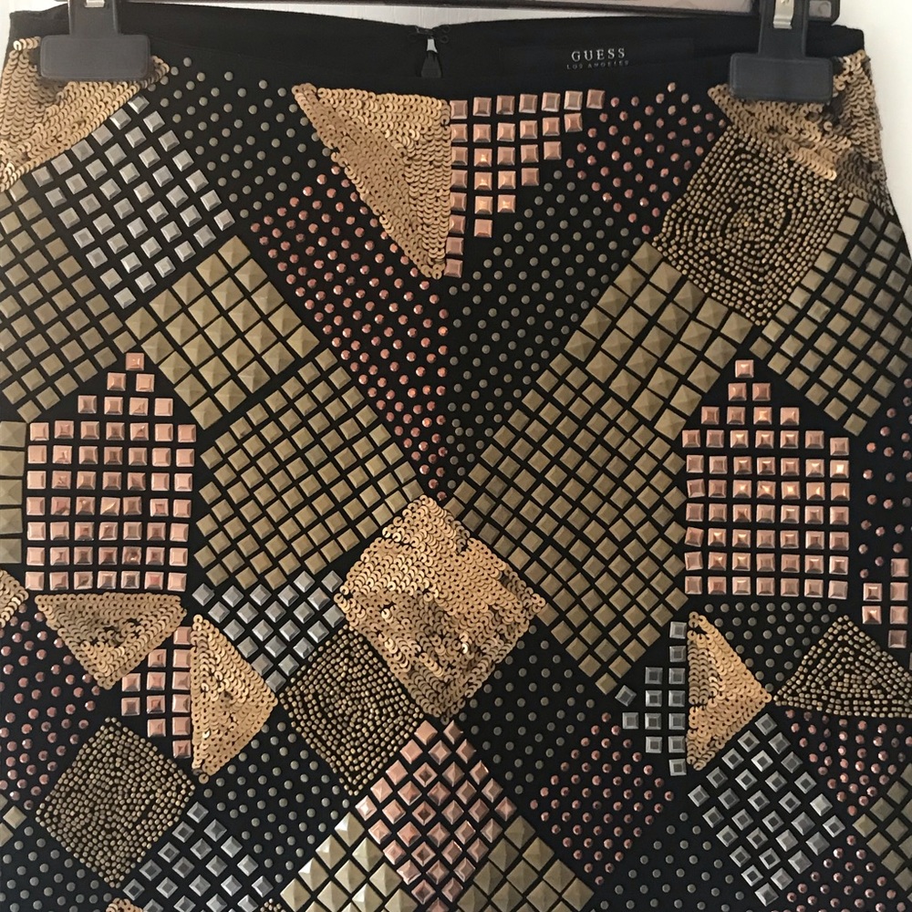 Guess mini skirt